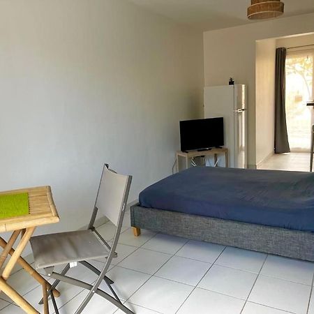 Studio - Residence Avec Piscine Sainte-Anne Zewnętrze zdjęcie