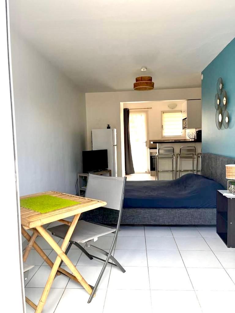 Studio - Residence Avec Piscine Sainte-Anne Zewnętrze zdjęcie