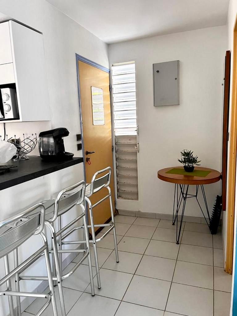 Studio - Residence Avec Piscine Sainte-Anne Zewnętrze zdjęcie